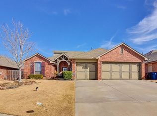 2532 Ozark Trl, Edmond, OK 73003