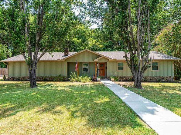 930 S 21st St, Arkadelphia, AR 71923