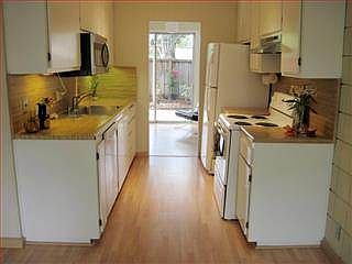 4th image of 3377 Benton St