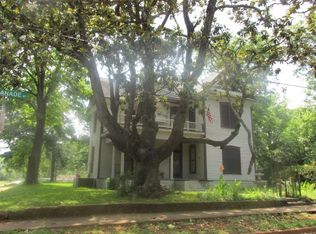 801 N Esplanade St, Palestine, TX 75801