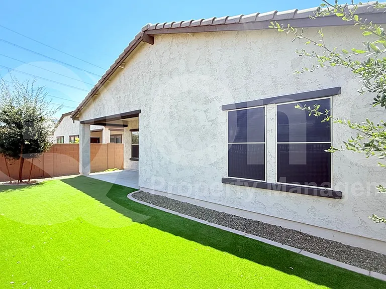 3026 W Straight Arrow Ln — Photo 24