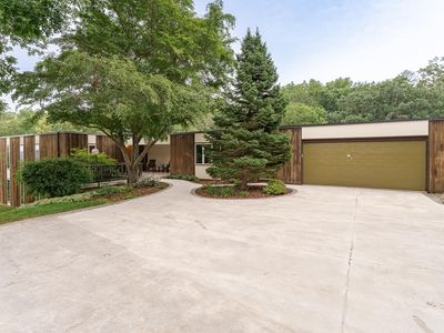 2040 Merrihills Dr SW, Rochester, MN, 55902