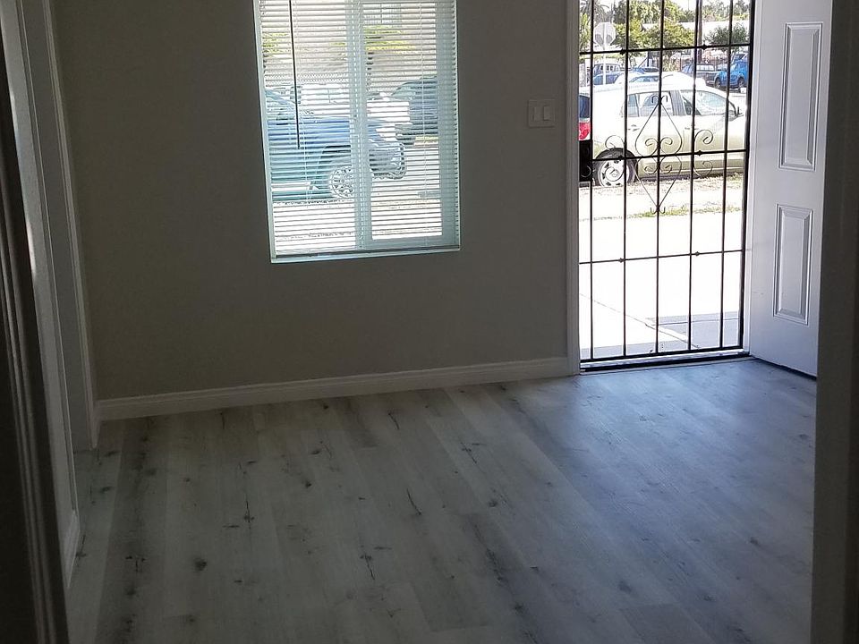 1st image of 2754 L St