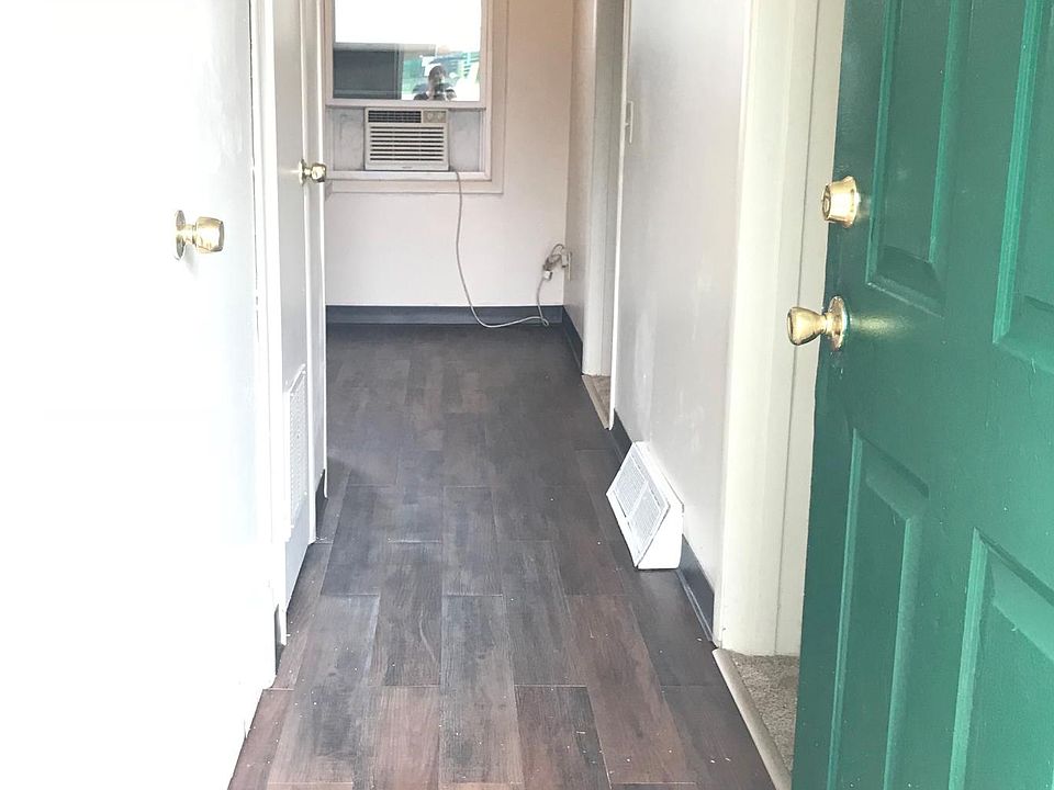 1st image of 1070 Catskill Dr