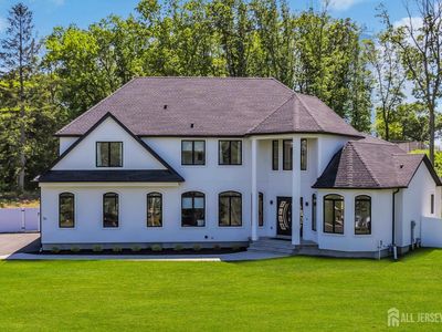 36 School Rd E, Marlboro, NJ, 07746