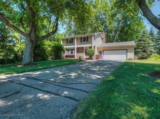 1314 W Herbison Dr, Dewitt, MI 48820