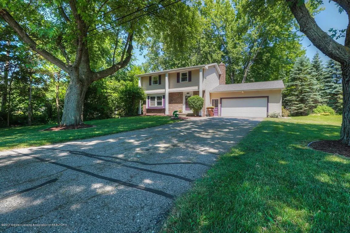 1314 W Herbison Dr photo 1