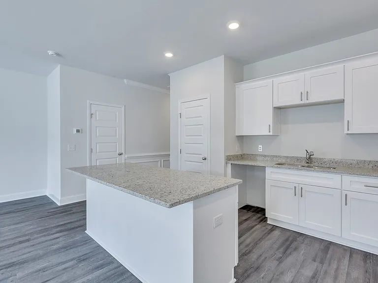 329 Governor Gwinnett Way — Photo 12