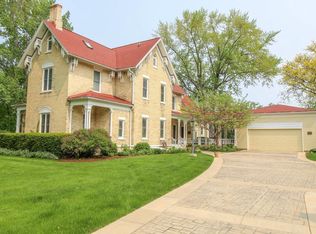 407 E Milwaukee Ave, Fort Atkinson, WI 53538