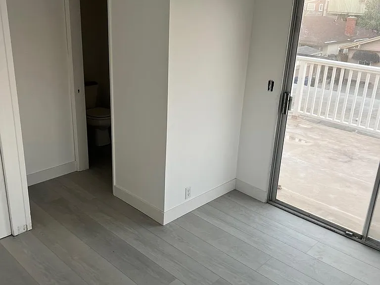 148 Ventura Ave — Photo 17