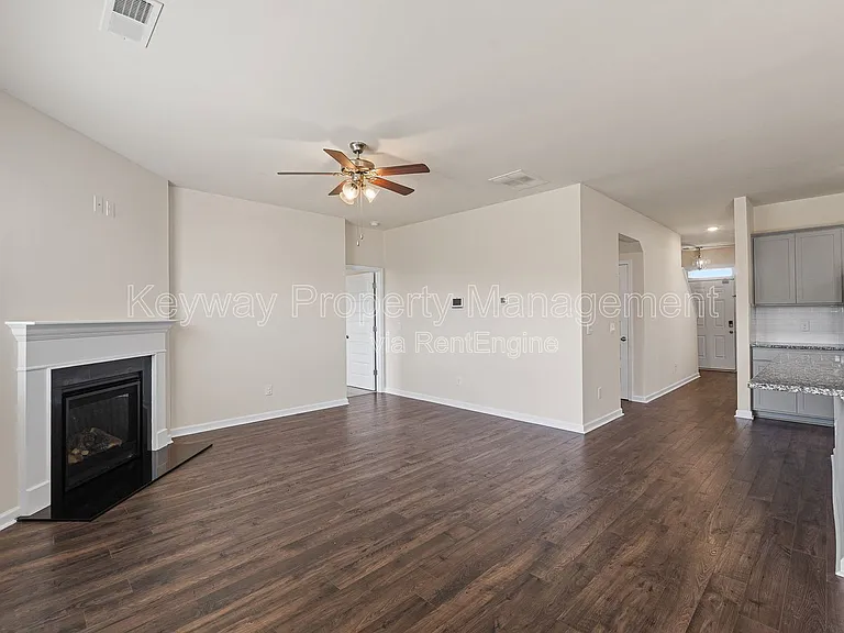 3262 Carmine Ave — Photo 5