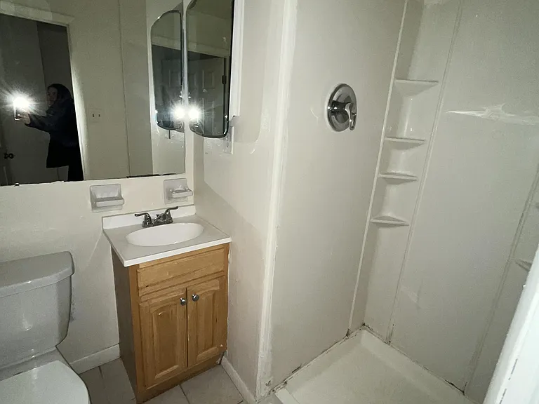 4522 Baker St — Photo 6