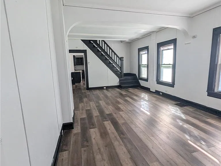 76 Wadham St — Photo 2