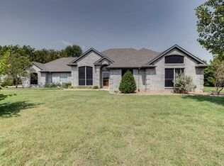880 Lakeridge Dr, Lavon, TX 75166