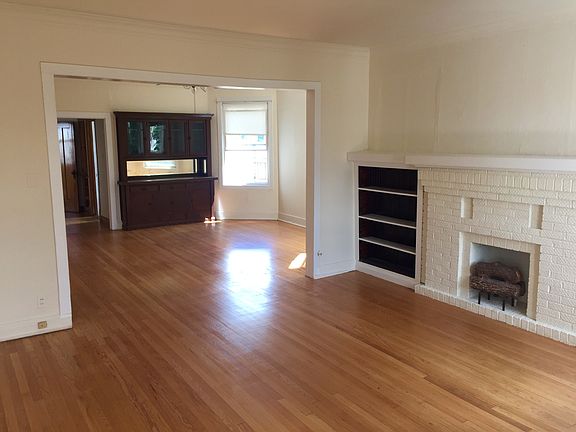2nd image of 4743 N Maplewood Ave #3