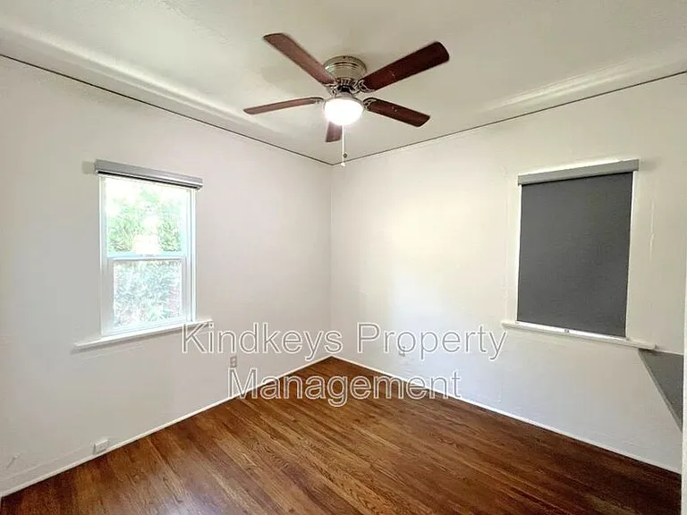 4517 Arizona St — Photo 8