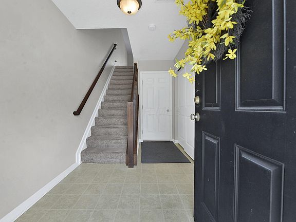 5th image of 5558 Crystal Falls St