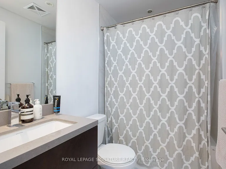 525 Adelaide St W #1534 — Photo 11