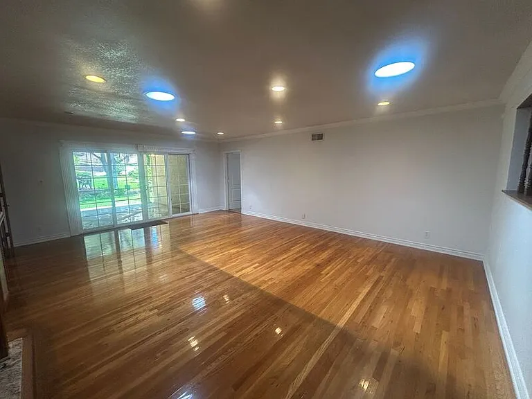 429 Paulette Pl — Photo 5