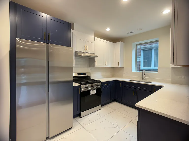 3503 S Union Ave #2 — Photo 5