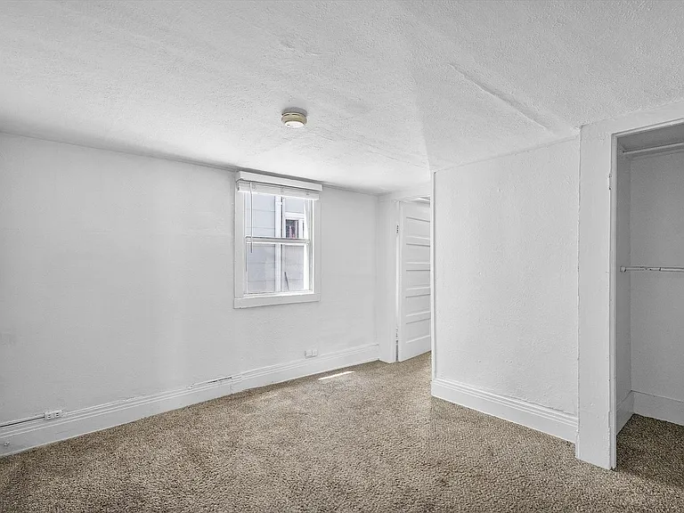 531 Taylor Ave — Photo 16