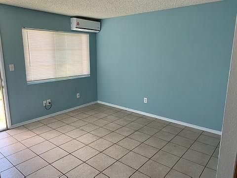 2nd image of 1357 W Stoneridge Ct APT 5