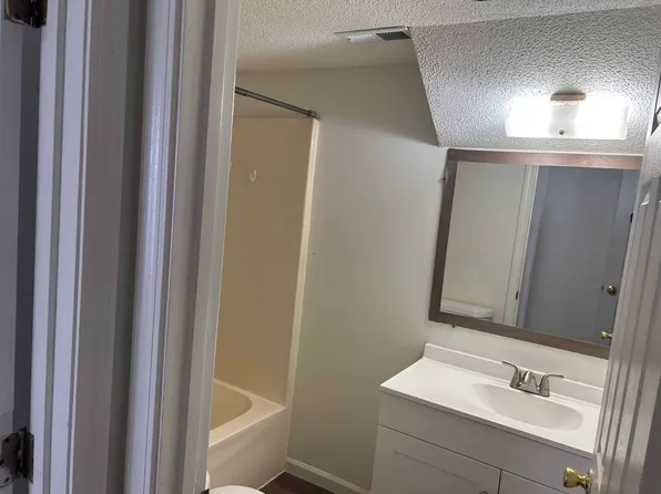 3916-3918 Olympic Ct, Columbia, MO 65202