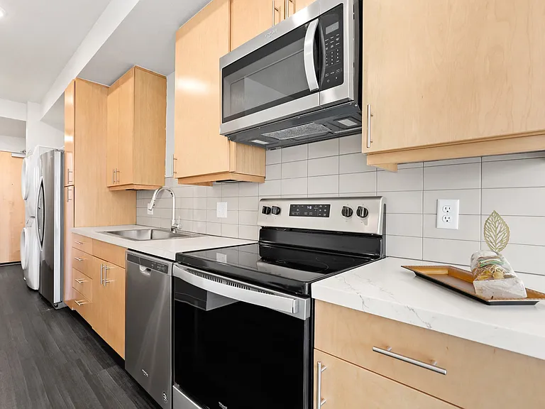 757 Grant — Photo 19