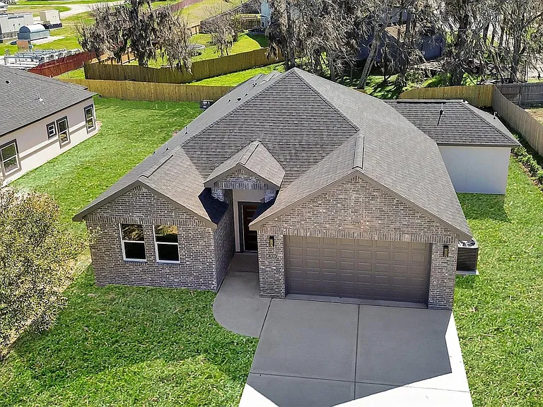 939 Lake View Dr — Photo 35