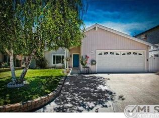 25421 Via Labrada, Santa Clarita, CA 91355