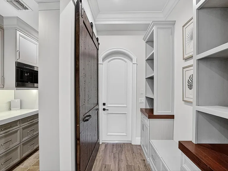 2425 Delmar Pl — Photo 21