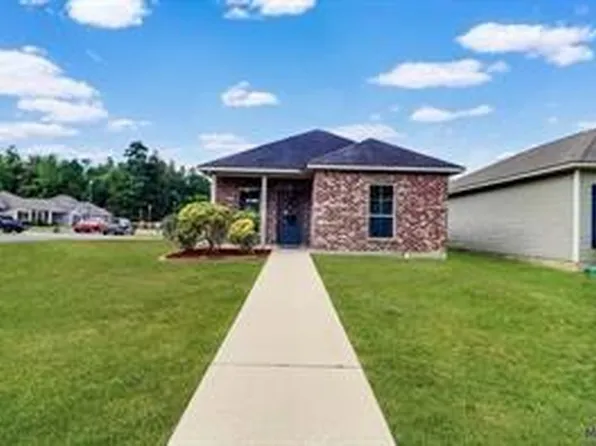 10832 Moss Pointe Dr, Denham Springs, LA 70726
