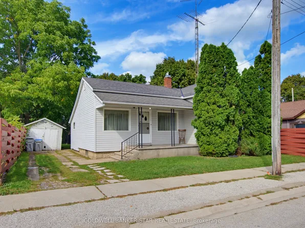 14 Washington St N, Lambton Shores, ON N0N 1J0