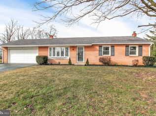 9 Virginia Ave, Shrewsbury, PA 17361