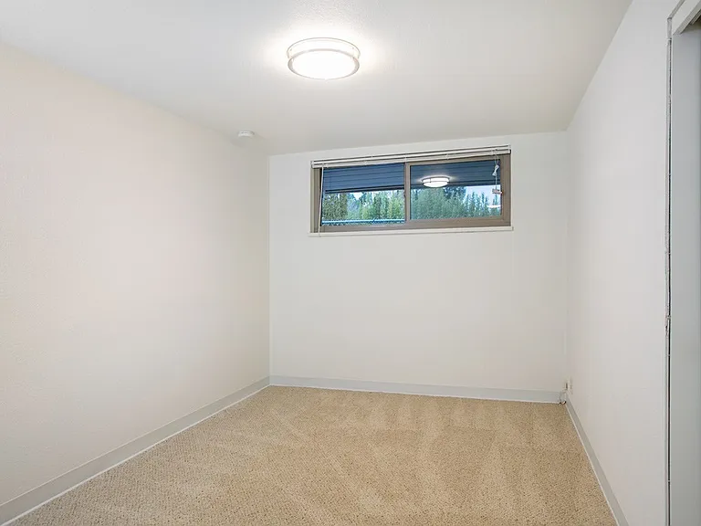 Pacific Ridge Apartments — Photo 24