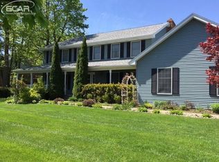 1388 Highland Mdws, Flint, MI 48532