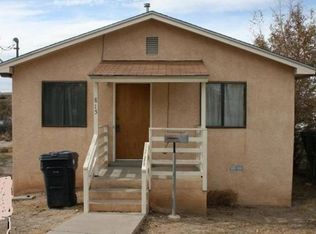 815 Edith Blvd SE, Albuquerque, NM 87102