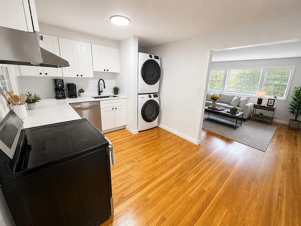 507 Main St #4