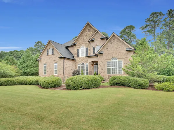 216 Creststone Dr, Cary, NC 27519
