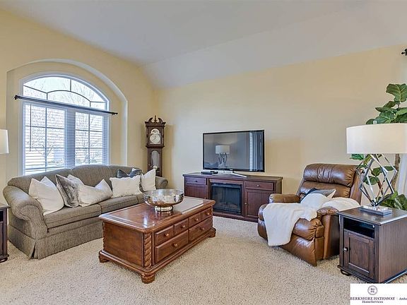 5th image of 13305 Lochmoor Cir