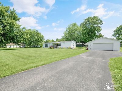 9122 Perry Rd, Erie, MI, 48133