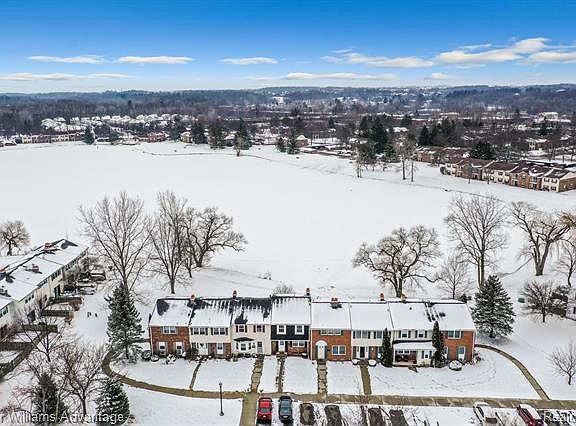 3rd image of 19414 Malvern Ct