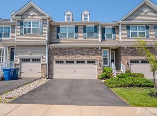 14 Jasmine Dr, Monroe Township, NJ 08831