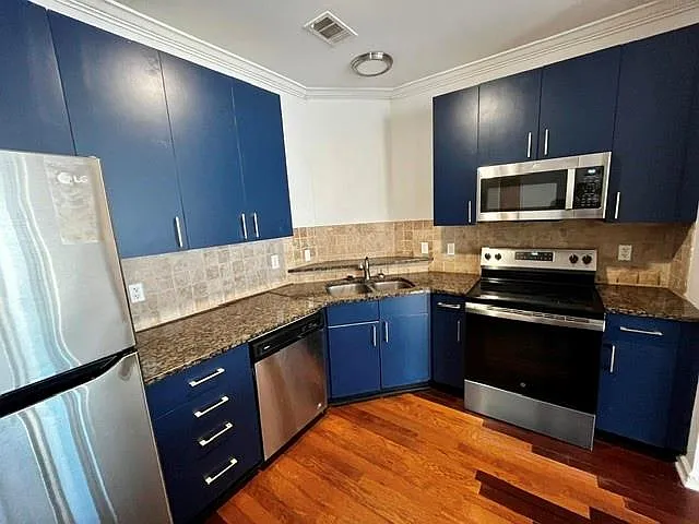 898 Oak St SW #1321 — Photo 5