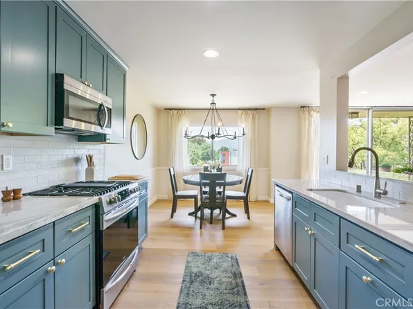 10707 Camarillo St APT 317, North Hollywood, CA 91602