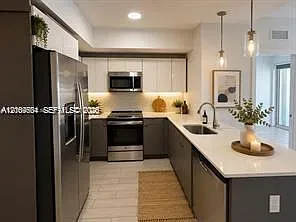 26 Edgewater Condo — Photo 2