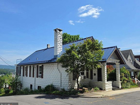 5th image of 615 Piedmont Ave