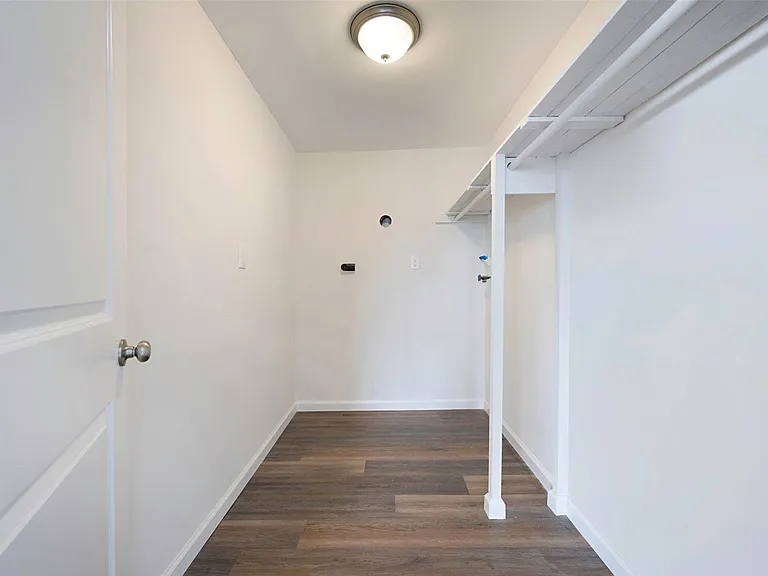 110 East Dr — Photo 7