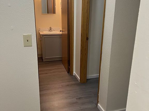 5th image of 7106 NE Hazel Dell Ave #41