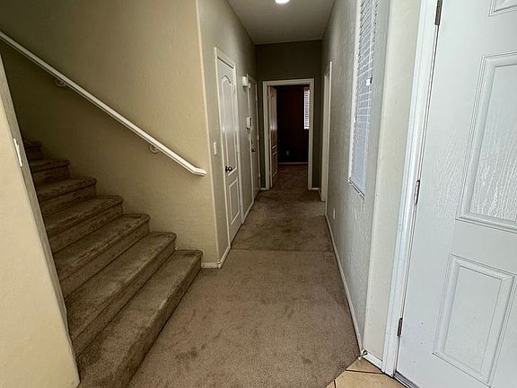 4th image of 8323 Rygate Ave